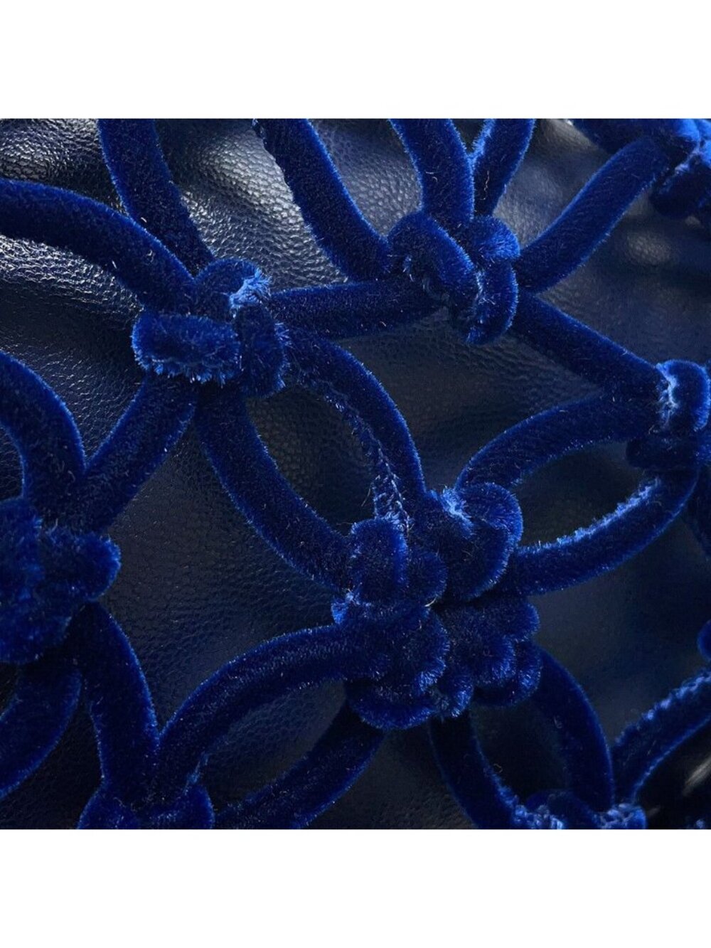 ★SOLD★ Chanel Chain Shoulder Bag CC Logo Quilted Drawstring Leather Velvet - Picture 8 of 10